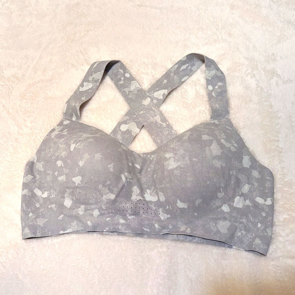 Uniqlo sports bra L